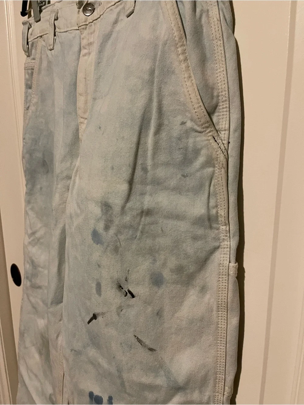 Distressed Carhartt Jeans-Dungaree Fit
